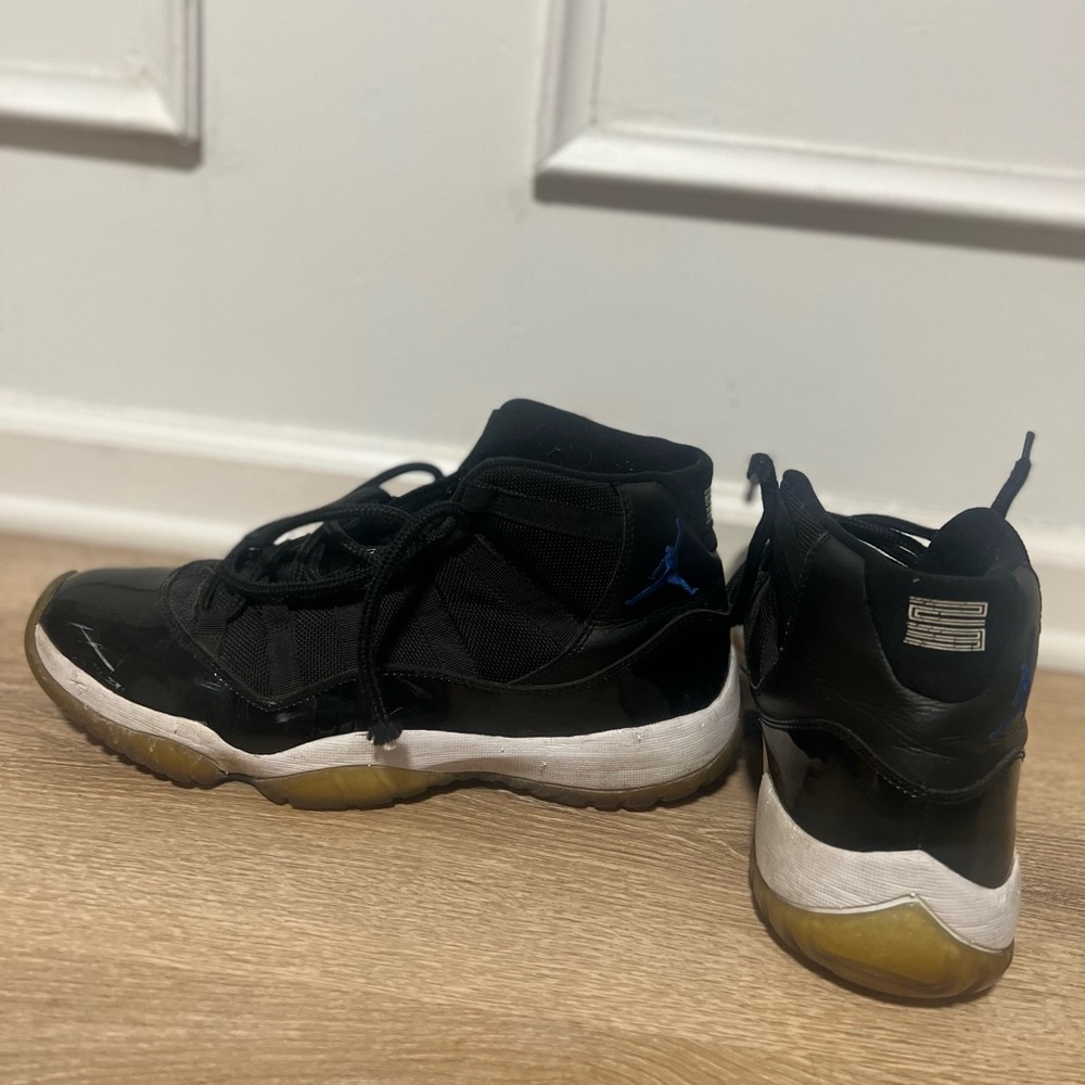 Space jam Jordan’s size 10.5